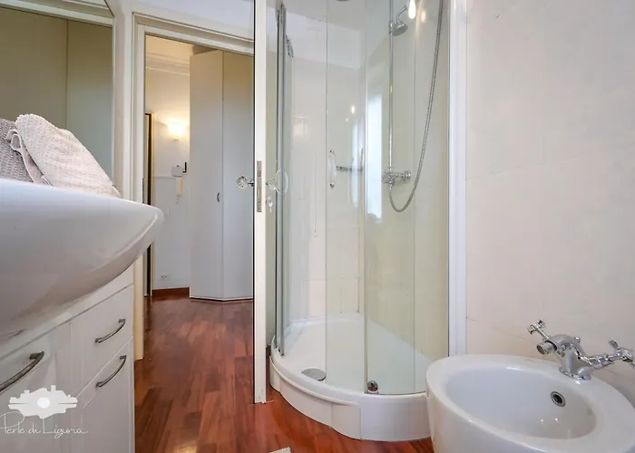 Finestra Sul Mare Genua